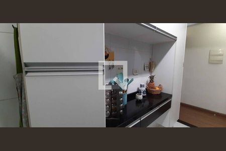 Apartamento à venda com 71m², 3 quartos e 1 vaga Apartamento à venda com 71m², 3 quartos e 1 vagaCozinha