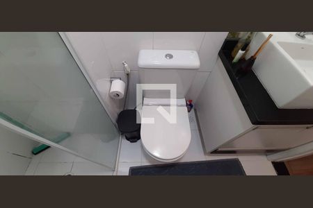 Apartamento à venda com 71m², 3 quartos e 1 vaga Apartamento à venda com 71m², 3 quartos e 1 vagaBanheiro
