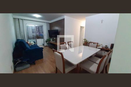Apartamento à venda com 71m², 3 quartos e 1 vaga Apartamento à venda com 71m², 3 quartos e 1 vagaSala de Jantar
