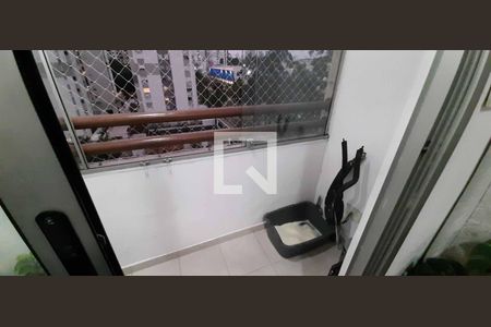Apartamento à venda com 71m², 3 quartos e 1 vaga Apartamento à venda com 71m², 3 quartos e 1 vagaSacada