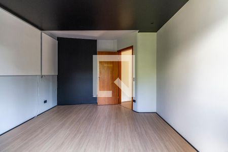 Casa à venda com 900m², 6 quartos e 8 vagasQuarto 2