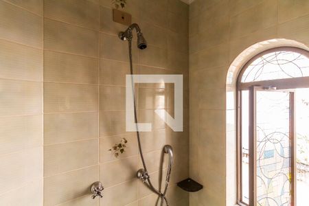 Casa à venda com 900m², 6 quartos e 8 vagasBanheiro da Suíte 2