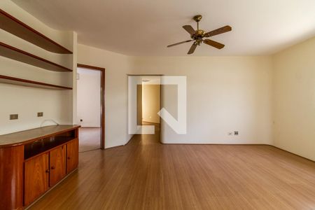 Casa à venda com 900m², 6 quartos e 8 vagasSala de Leitura