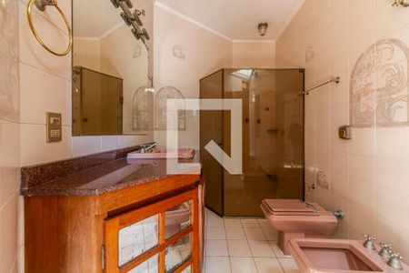 Casa à venda com 900m², 6 quartos e 8 vagasBanheiro da Suíte 3