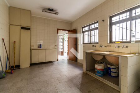 Casa à venda com 900m², 6 quartos e 8 vagasÁrea de Serviço