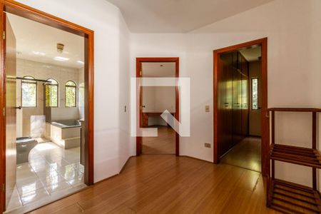 Casa à venda com 900m², 6 quartos e 8 vagasSuíte 4