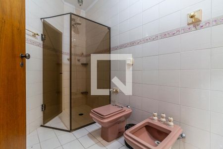 Casa à venda com 900m², 6 quartos e 8 vagasBanheiro da Suíte 1