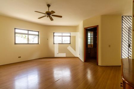 Casa à venda com 900m², 6 quartos e 8 vagasSala de Leitura