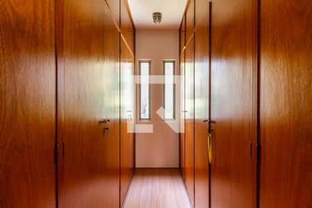 Casa à venda com 900m², 6 quartos e 8 vagasSuíte 4