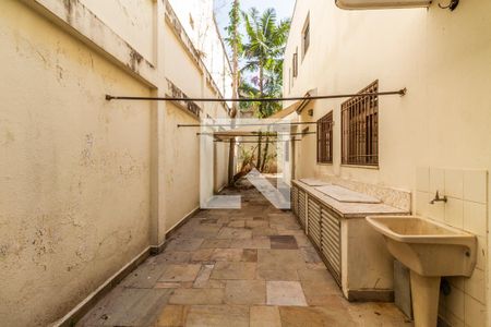 Casa à venda com 900m², 6 quartos e 8 vagasÁrea de Serviço