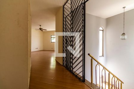 Casa à venda com 900m², 6 quartos e 8 vagasCorredor