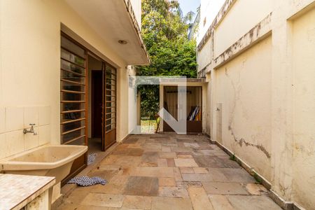 Casa à venda com 900m², 6 quartos e 8 vagasÁrea de Serviço