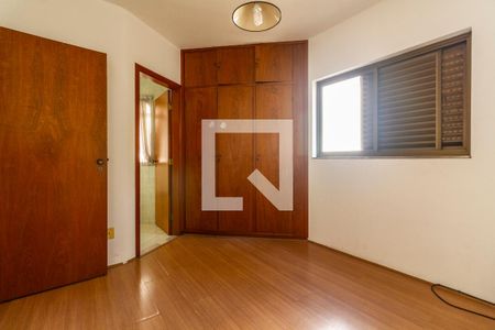 Casa à venda com 900m², 6 quartos e 8 vagasSuíte 2