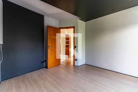 Casa à venda com 900m², 6 quartos e 8 vagasQuarto 2