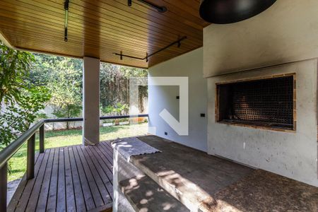 Casa à venda com 900m², 6 quartos e 8 vagasQuintal