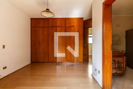 Casa à venda com 900m², 6 quartos e 8 vagasSuíte 3