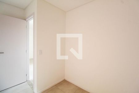 Quarto 2 de apartamento à venda com 2 quartos, 40m² em Vila Bertioga, São Paulo