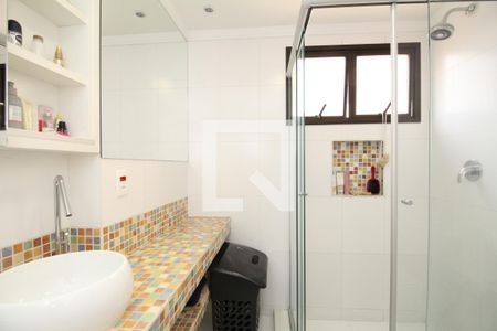 Apartamento à venda com 130m², 3 quartos e 3 vagasBanheiro/Suíte 03