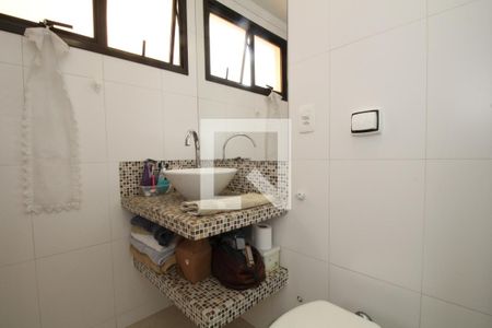 Apartamento à venda com 130m², 3 quartos e 3 vagasBanheiro/Social