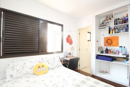 Apartamento à venda com 130m², 3 quartos e 3 vagasSuíte 03