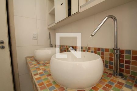 Apartamento à venda com 130m², 3 quartos e 3 vagasBanheiro/Suíte 03