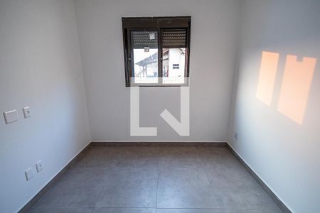 Casa à venda com 70m², 2 quartos e 2 vagasSuíte 2