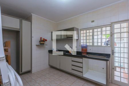 Casa para alugar com 189m², 3 quartos e 4 vagasCozinha