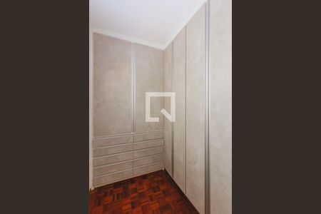 Casa para alugar com 189m², 3 quartos e 4 vagasCloset