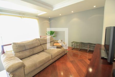 Apartamento à venda com 220m², 4 quartos e 4 vagas Apartamento à venda com 220m², 4 quartos e 4 vagasSala de TV