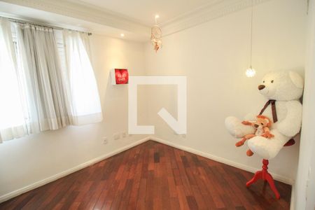 Apartamento à venda com 220m², 4 quartos e 4 vagas Apartamento à venda com 220m², 4 quartos e 4 vagasQuarto 3