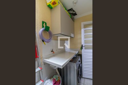 Casa de condomínio à venda com 70m², 2 quartos e 1 vaga Casa de condomínio à venda com 70m², 2 quartos e 1 vagaÁrea de Serviço