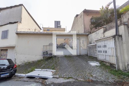 Casa de condomínio à venda com 70m², 2 quartos e 1 vaga Casa de condomínio à venda com 70m², 2 quartos e 1 vagaFachada