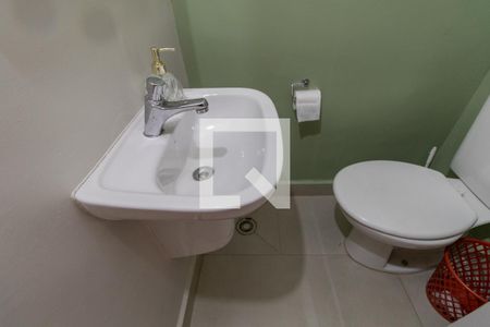 Casa de condomínio à venda com 70m², 2 quartos e 1 vaga Casa de condomínio à venda com 70m², 2 quartos e 1 vagaLavabo
