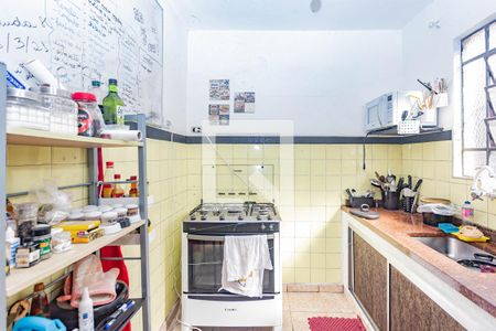 Casa à venda com 320m², 4 quartos e 4 vagasCozinha