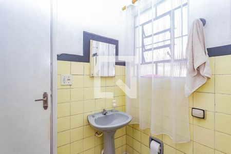 Casa à venda com 320m², 4 quartos e 4 vagasBanheiro