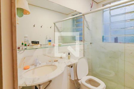 Casa à venda com 340m², 3 quartos e 5 vagas Casa à venda com 340m², 3 quartos e 5 vagasBanheiro 2