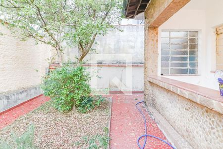 Casa à venda com 340m², 3 quartos e 5 vagas Casa à venda com 340m², 3 quartos e 5 vagasQuintal