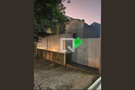 Casa à venda com 101m², 2 quartos e 2 vagasFoto 01