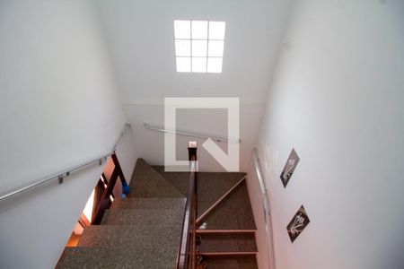 Casa à venda com 392m², 3 quartos e 4 vagasEscada