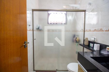 Casa à venda com 392m², 3 quartos e 4 vagasBanheiro 2