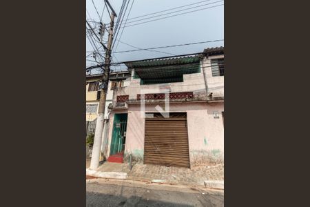 Casa para alugar com 30m², 1 quarto e sem vaga Casa para alugar com 30m², 1 quarto e sem vagaFachada