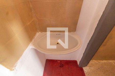 Casa para alugar com 30m², 1 quarto e sem vaga Casa para alugar com 30m², 1 quarto e sem vagaBanheiro