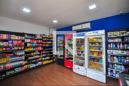 Apartamento à venda com 60m², 2 quartos e 1 vagaMercadinho