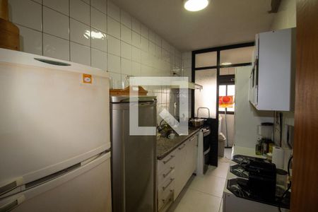 Apartamento para alugar com 60m², 2 quartos e 2 vagas Apartamento para alugar com 60m², 2 quartos e 2 vagasBanheiro