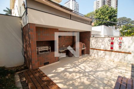 Área comum - Churrasqueira de apartamento para alugar com 2 quartos, 60m² em Caxingui, São Paulo