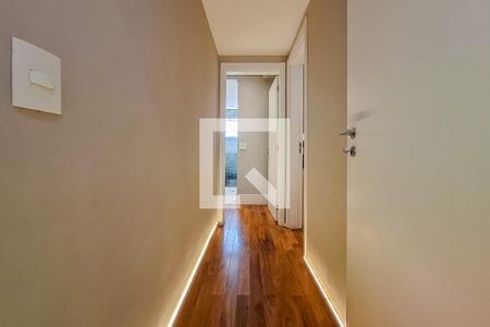 Apartamento à venda com 127m², 3 quartos e 2 vagascorredor