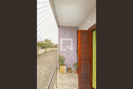 Casa de condomínio para alugar com 105m², 3 quartos e 1 vaga Casa de condomínio para alugar com 105m², 3 quartos e 1 vagaVaranda