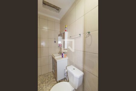 Casa de condomínio para alugar com 105m², 3 quartos e 1 vaga Casa de condomínio para alugar com 105m², 3 quartos e 1 vagaBanheiro