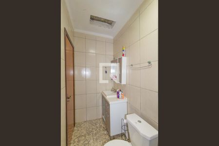 Casa de condomínio para alugar com 105m², 3 quartos e 1 vaga Casa de condomínio para alugar com 105m², 3 quartos e 1 vagaBanheiro