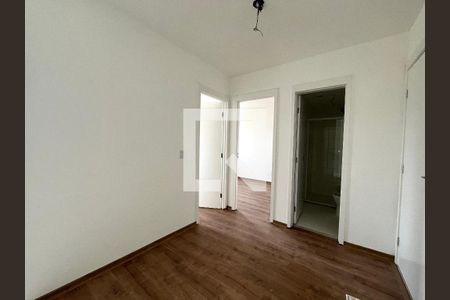 Sala de apartamento para alugar com 1 quarto, 34m² em Jardim Itacolomi, São Paulo